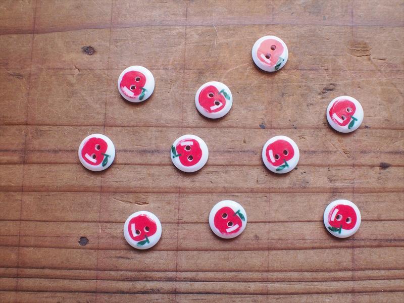 レトロビンテージ手芸雑貨*二つ穴ボタン・リンゴ・Φ12㎜・10個セット☆フルーツリメイクパーツ拍卖