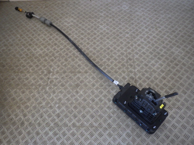 T9HN02 プジョー308 GTライン H29年 シフトレバー セレクトレバー セレクター 6AT 中古 即決拍卖