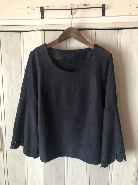 ◆ネイビーのスエード調ブラウス/カットソー◆d拍卖