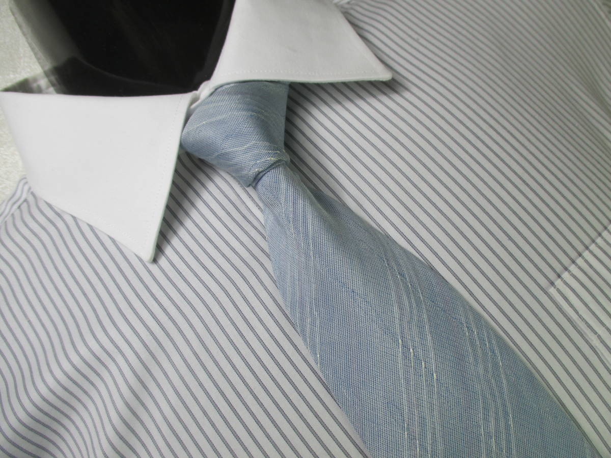 ☆ネクタイ◇アテストーニ A.testoni ◇中古品◇シワ加工柄・薄水色系◇第30弾ブランドがいっぱい◇30-49◇拍卖