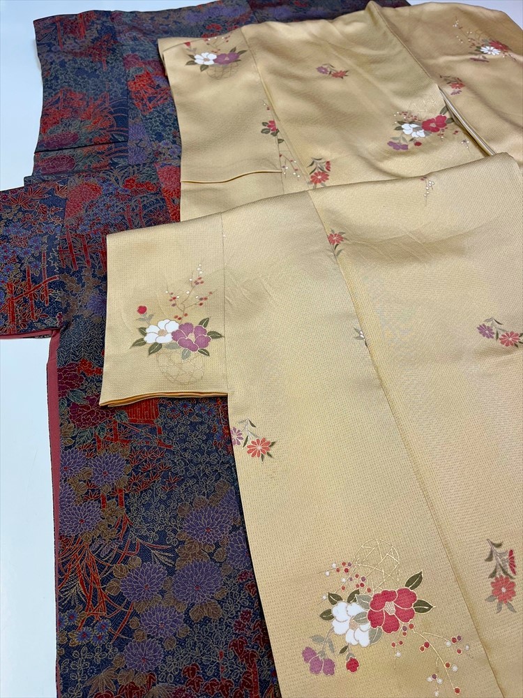 花とら●リサイクル着物 小紋 2枚まとめて リメイク 素材 細工用 江戸小紋型 草花 一越ちりめん 230912拍卖