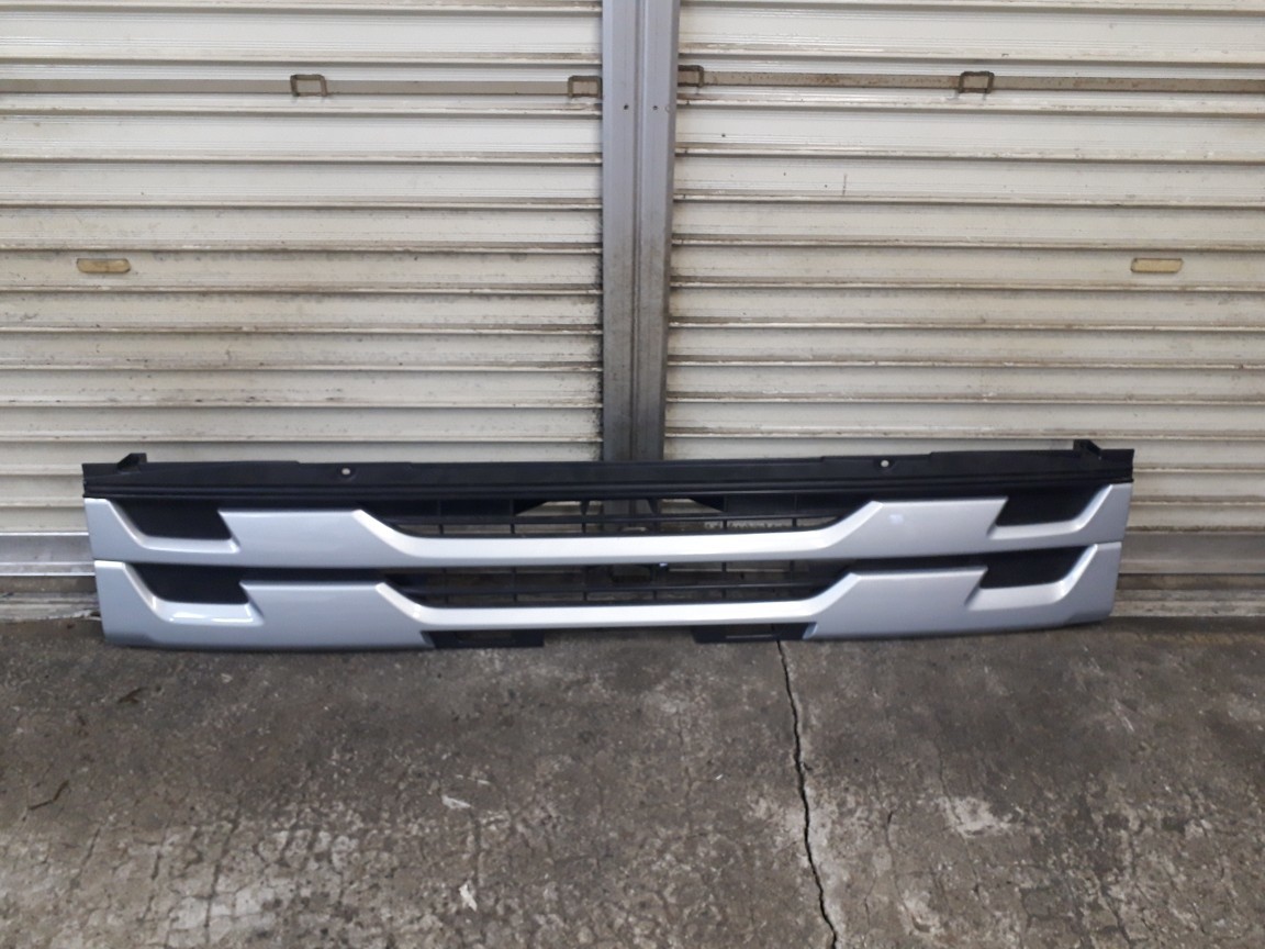 フォワード 令和5年式 ワイドボディー用 フロントグリル No.mac拍卖