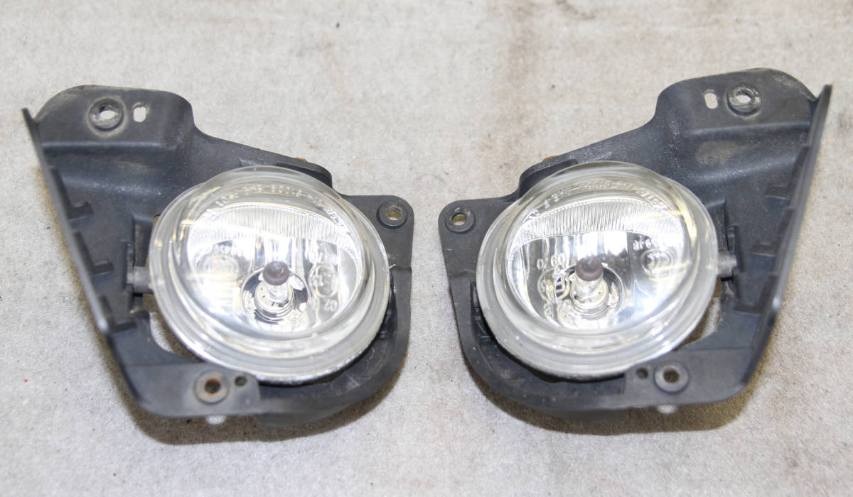マツダ デミオ (DE3FS) 純正フォグランプ 左右セット Koito 114-41050 H11 12V 55W拍卖