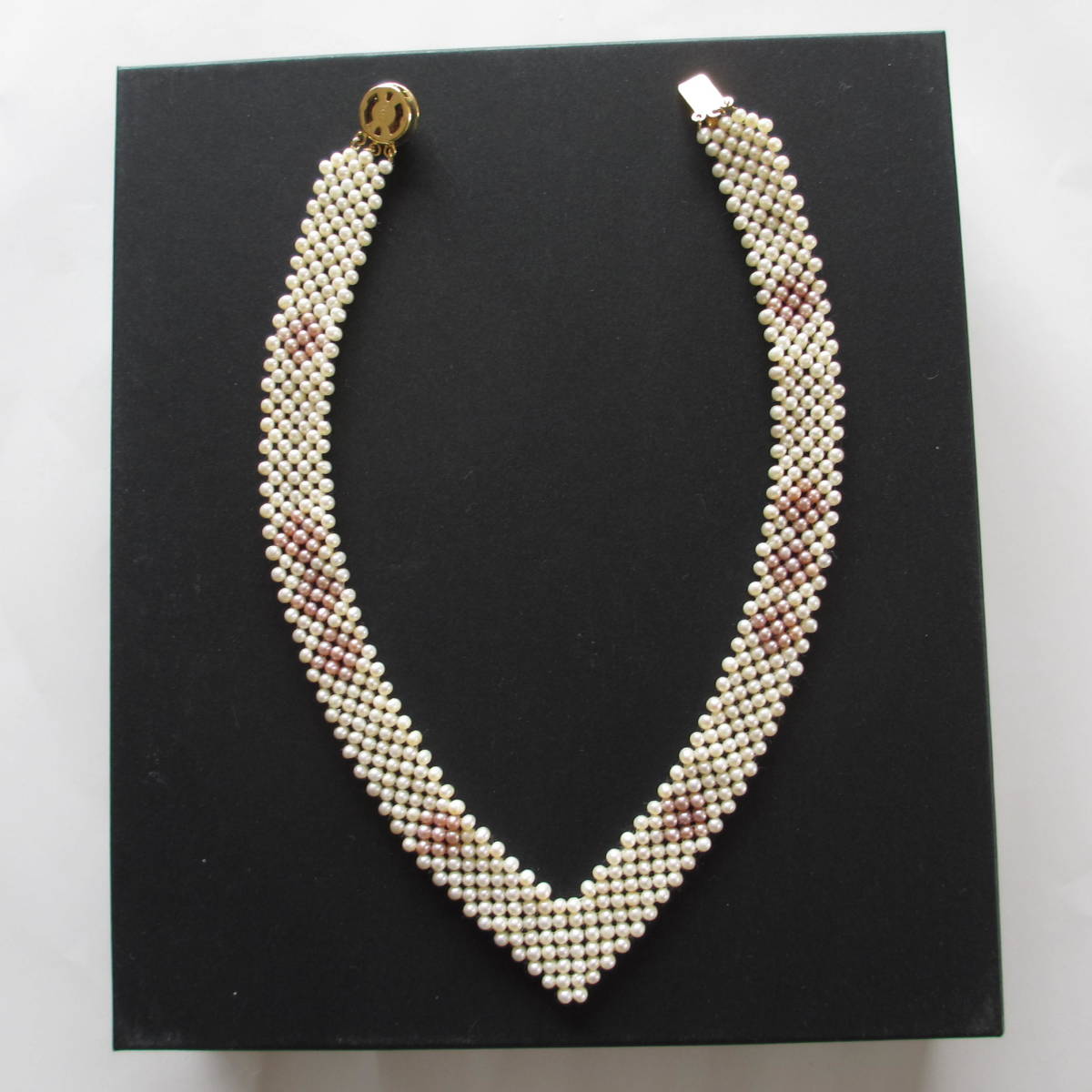 美品・パールホワイト・パールピンクの(真珠ネックレス)・レディース・(USED)ジュエリー・ファッション拍卖
