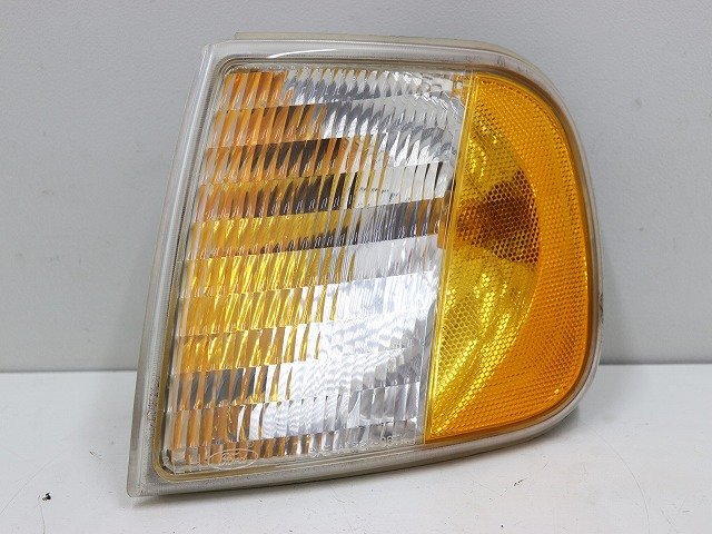 ★ フォード F-150 Fシリーズ 99年 5.4L 左コーナーランプ/クリアランスランプ F75X-13201-A (在庫No:A36351) (6621)拍卖