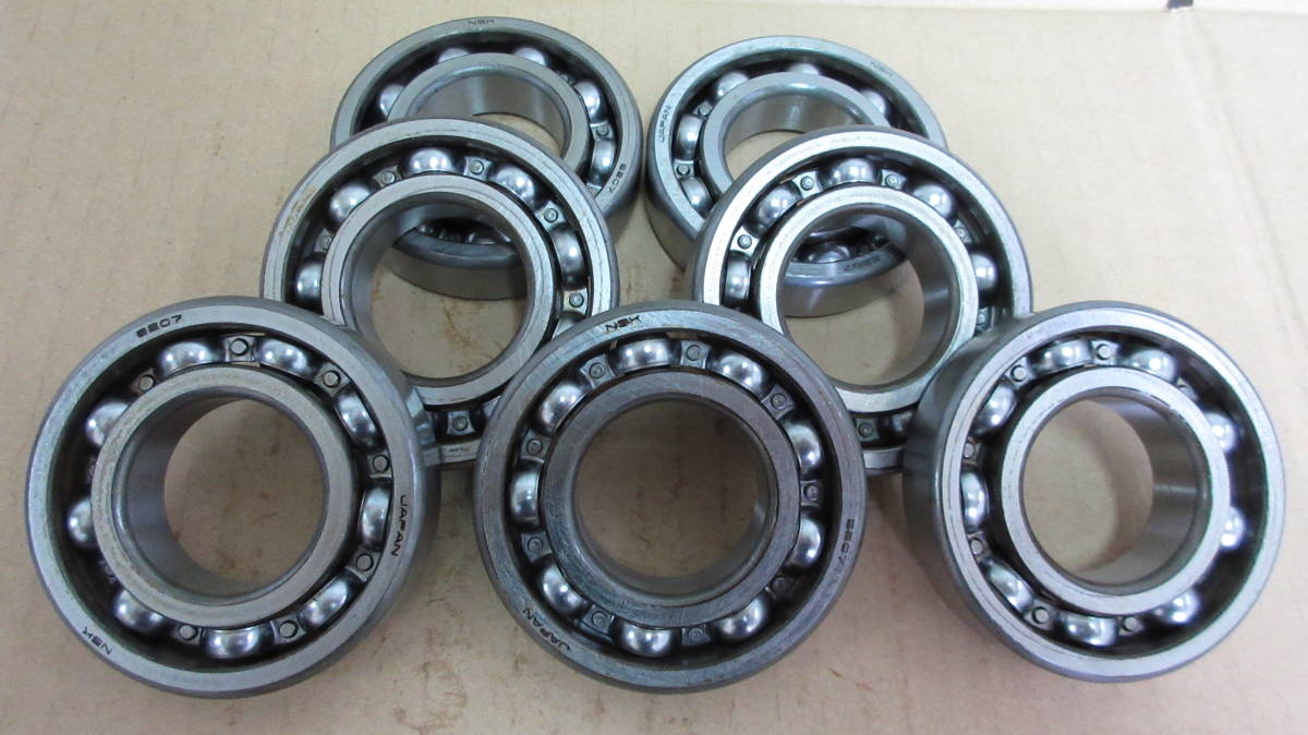 長期在庫処分未使用品 NSKベアリング 6207オープン形 7個組 深溝玉軸受 パッケージ無し拍卖