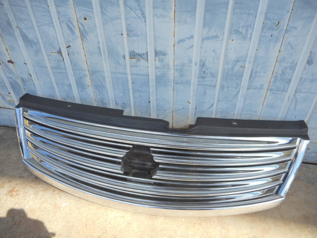 日産 ニッサン フーガ Y50 純正 フロントグリル ラジエターグリル ラヂエターグリル 62310-EJ70 62310-EJ90 加工痕有拍卖