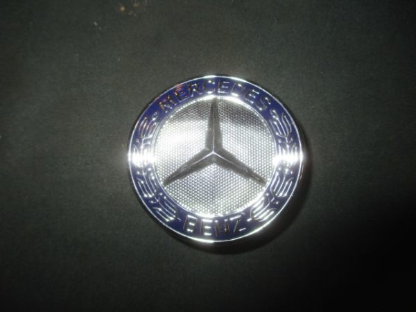 ■ベンツ W221 エンブレム 中古 2218170016 ボンネット グリル マーク バッチ オーナメント W211 W212 送料385円■拍卖