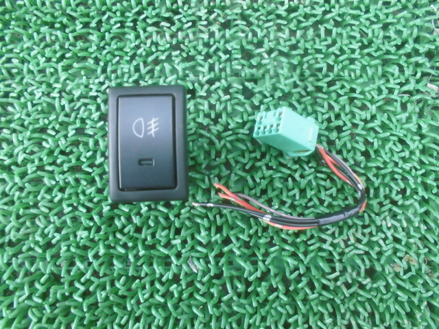 ワゴンRスティングレー 全国一律送料600円 MH23S フォグランプスイッチ拍卖