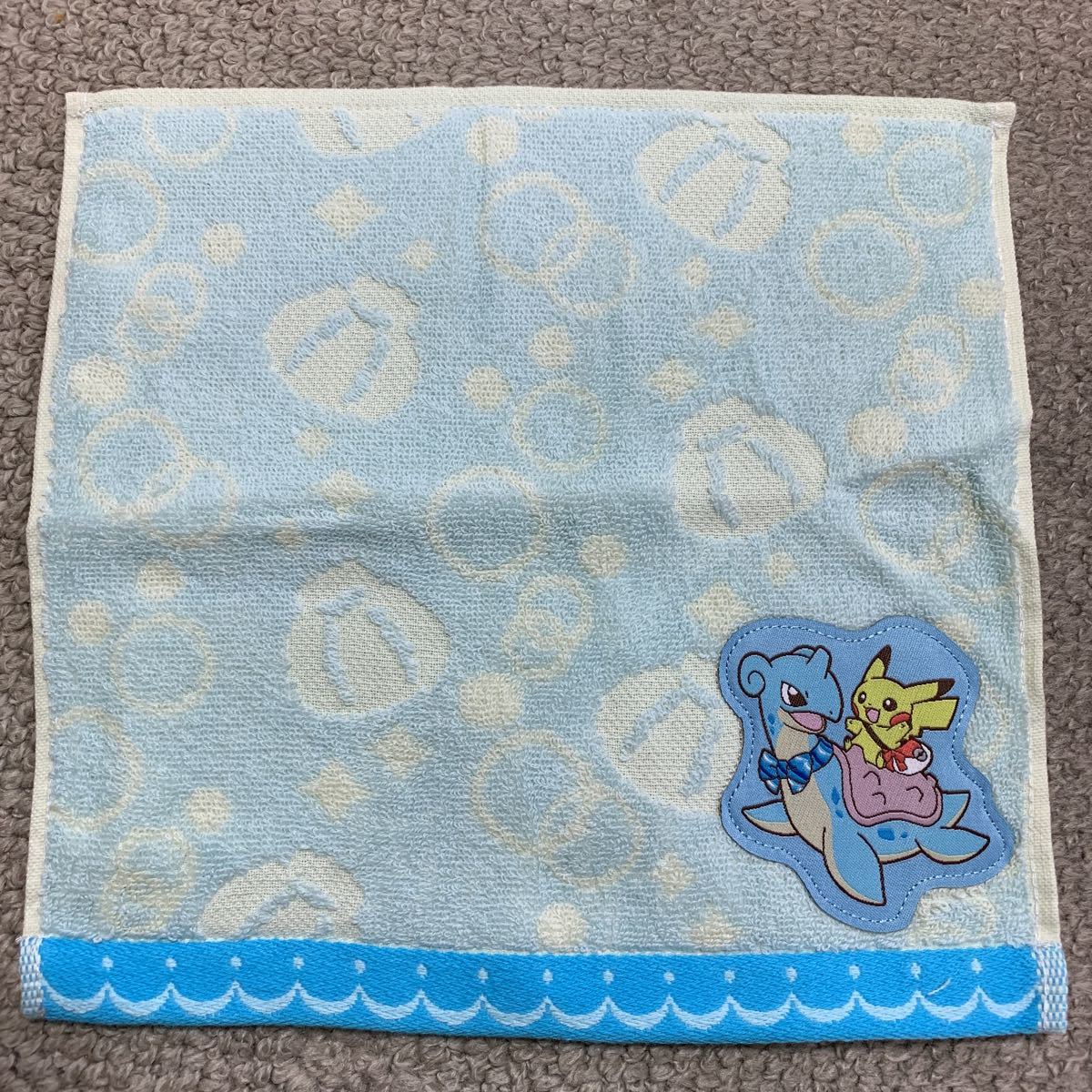 匿名配送料無料 シンガポール限定 ポケモンセンター タオルハンカチ ワッペン ハンドタオル ラプラス ピカチュウ コレクション 日本未発売拍卖