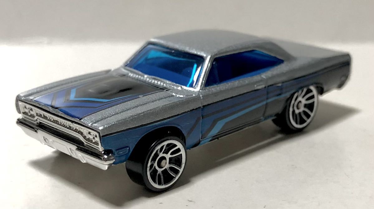 レア ラスト 1970 Plymouth Road Runner プリマス プリモス ロード ランナー 2010 Night Burnerz 1stカラー メタリック シルバー 絶版拍卖