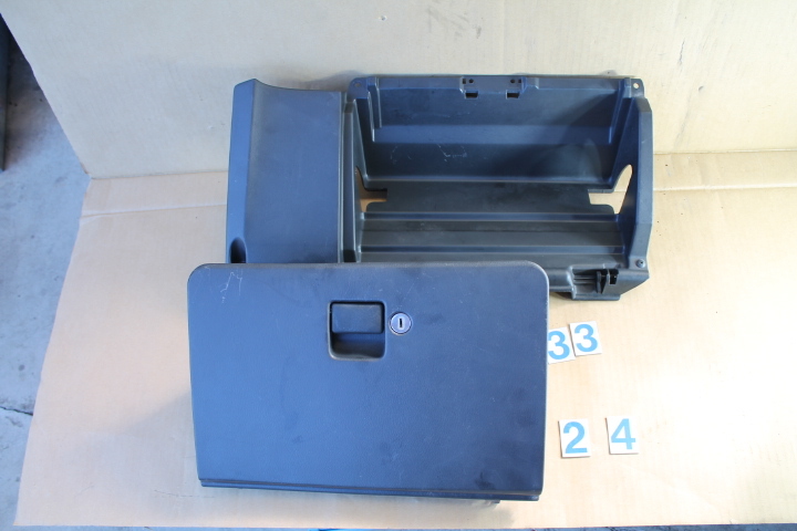 KS-785-33 日産純正 BCNR33 スカイライン GT-R グローブボックス 小物入れ 68108/68500 15U00 拍卖