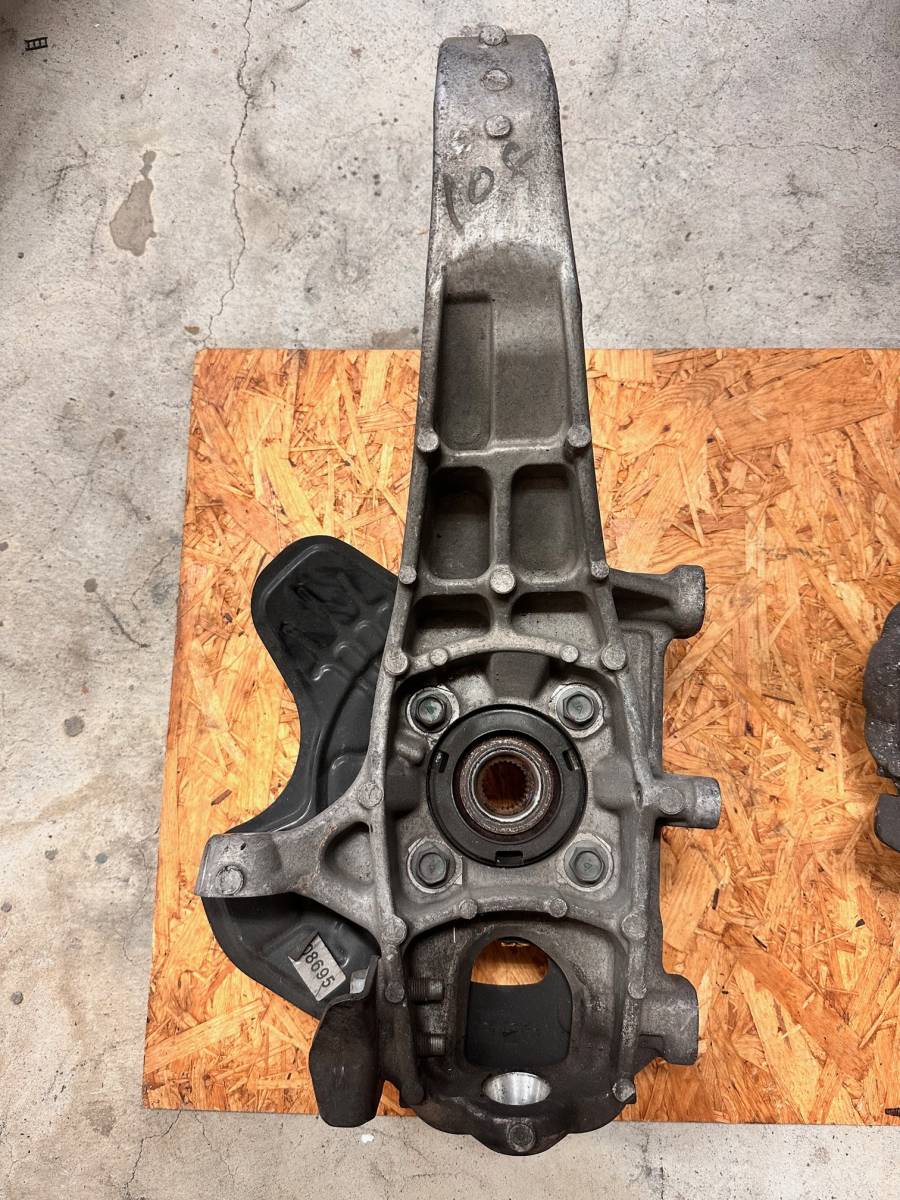 R35GT-R(CBA-R35)左フロントハブナックル拍卖