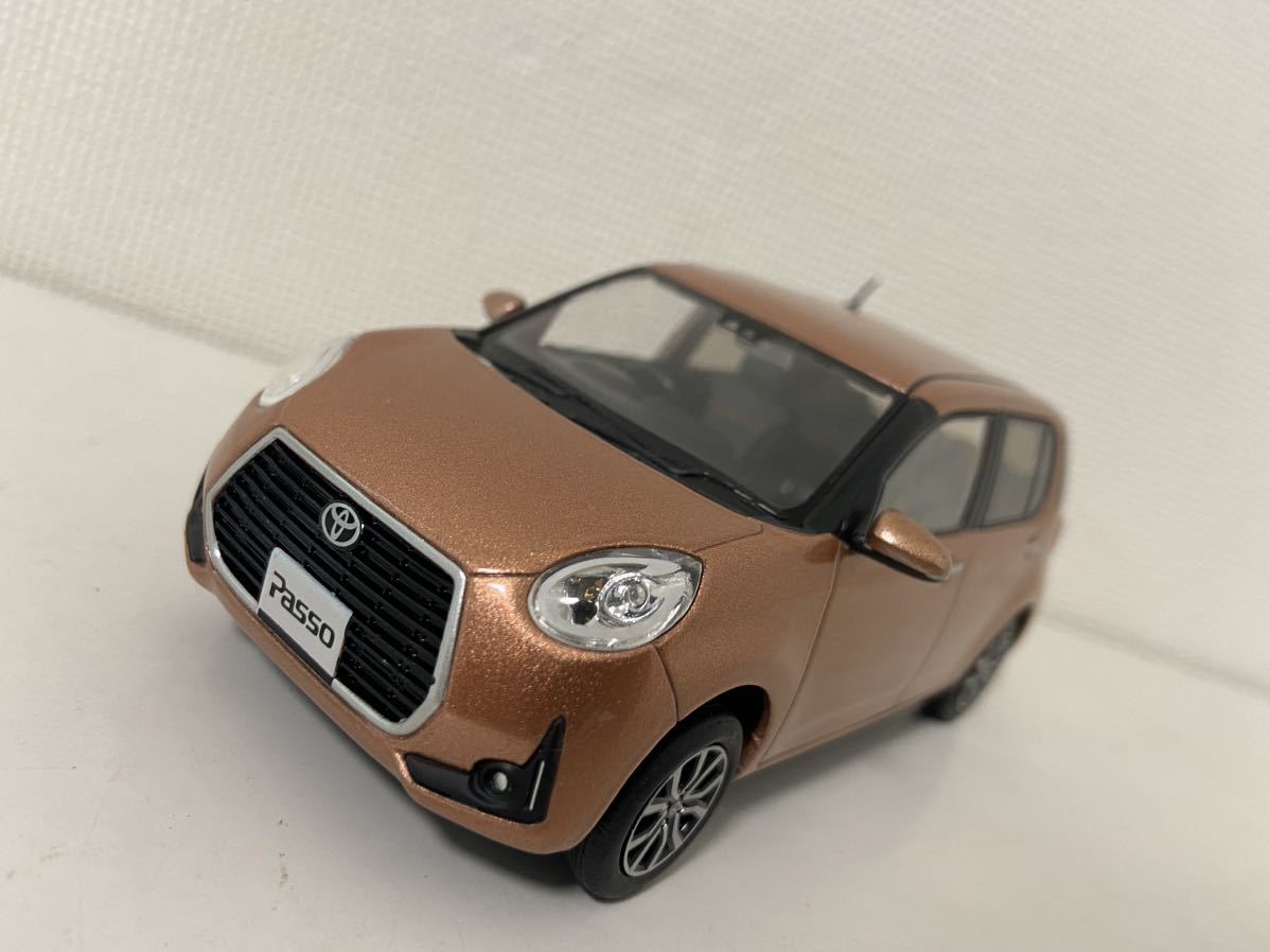 1/30 トヨタ パッソ モーダ チャーム 後期 ブリリアントカッパークリスタルマイカ TOYOTA PASSO MODA Charm カラーサンプル拍卖