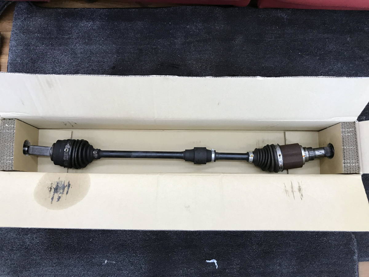 □□2309-77 スタート即決!日産 デイズ DBA-B21W 右 フロント ドライブシャフト 39100-6A00C拍卖