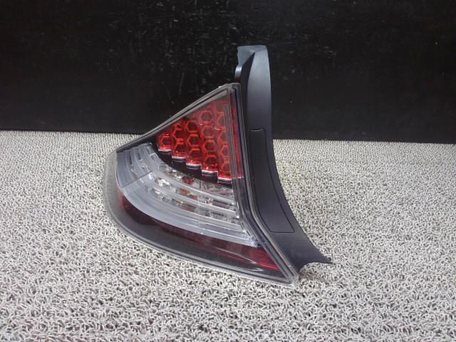 ☆H22年 CR-Z アルファ ZF1 左テールランプ LED スタンレー P8689 33550-SZT-E04拍卖