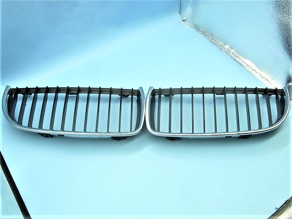 BM613 BMW 320i E90 VA20 純正 ラジエーターグリル【左 7120007/右 7120008】右ハンドル車 クロムフレームグリル拍卖