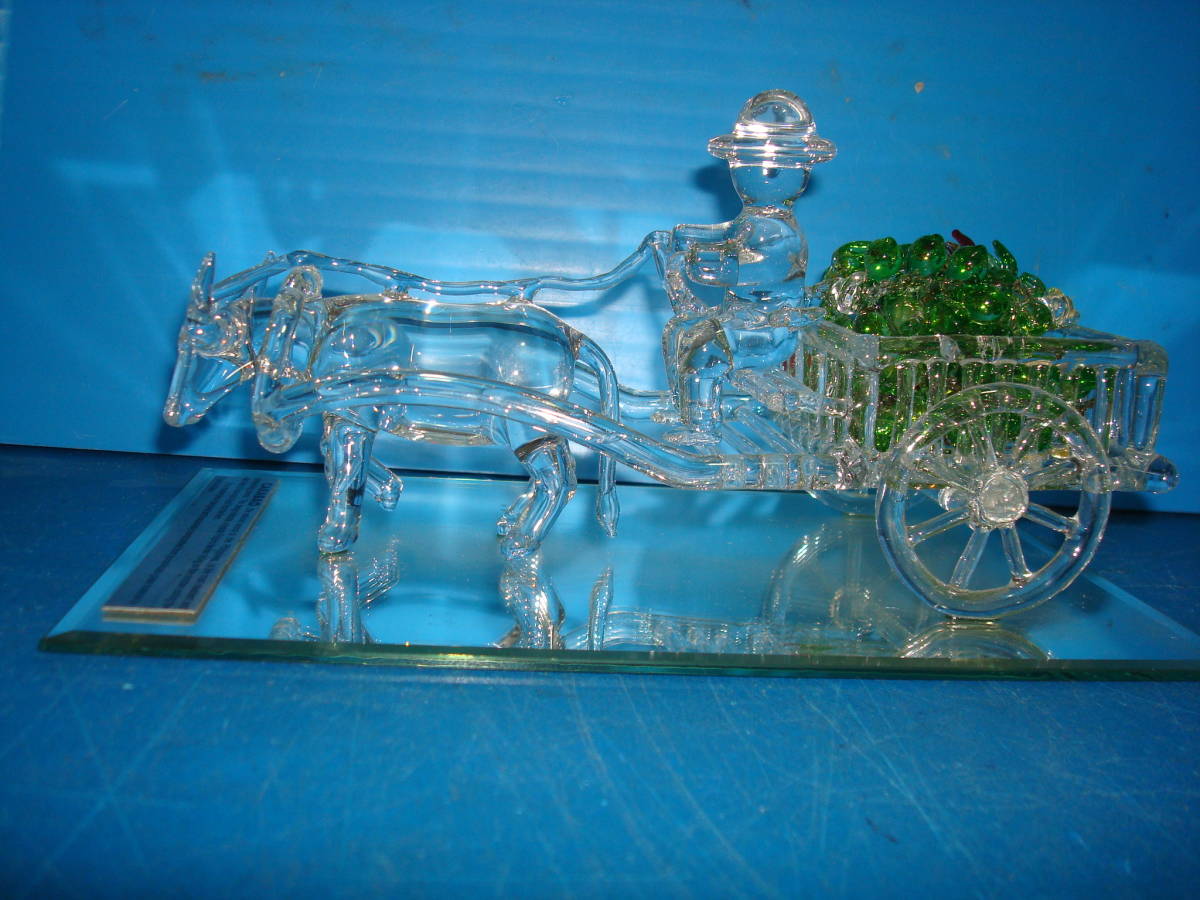 ガラス細工「水牛で収穫の果物を運ぶ農夫」 CF9拍卖