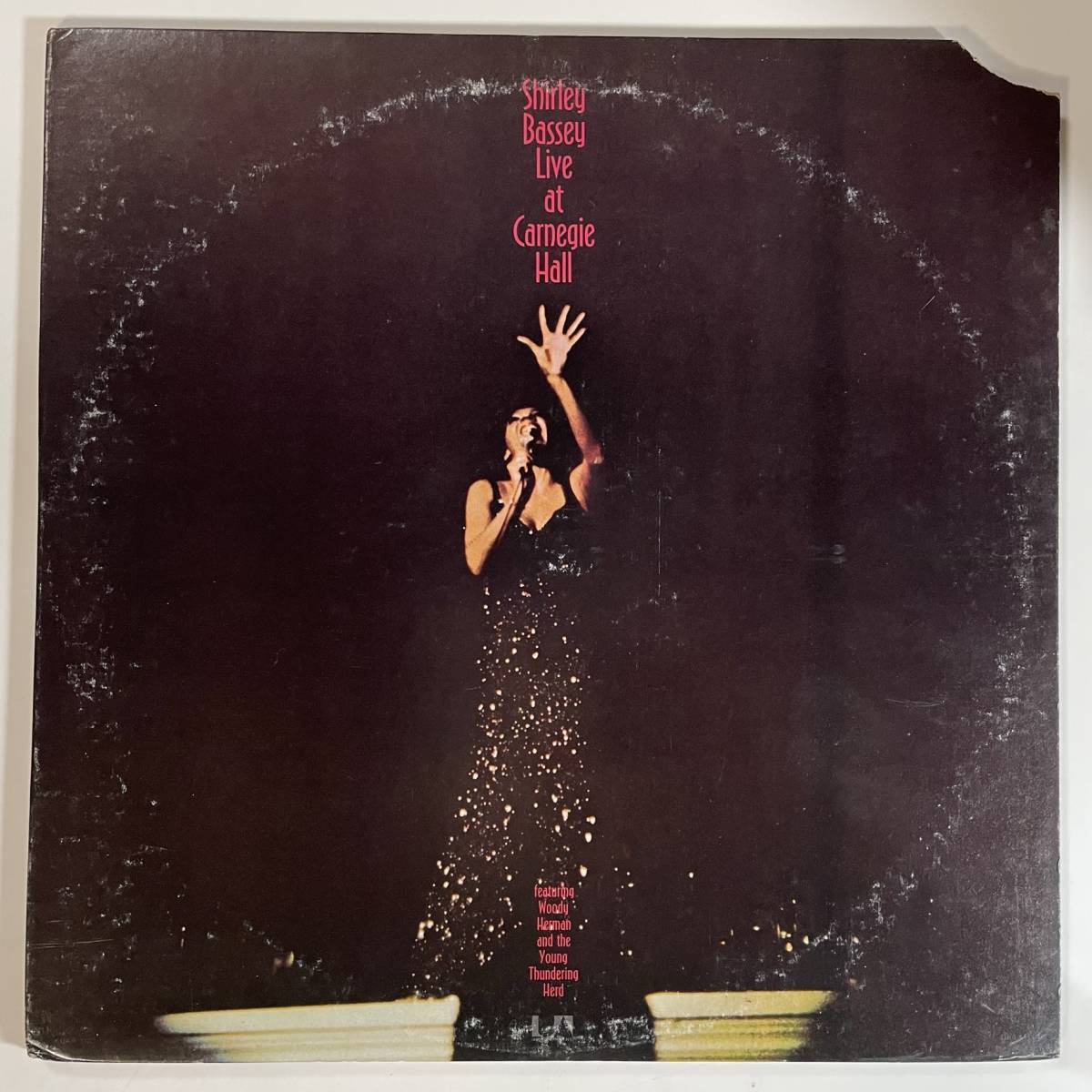 16786 【US盤】 SHIRLEY BASSEY/LIVE AT CARNEGIE HALL 2枚組拍卖