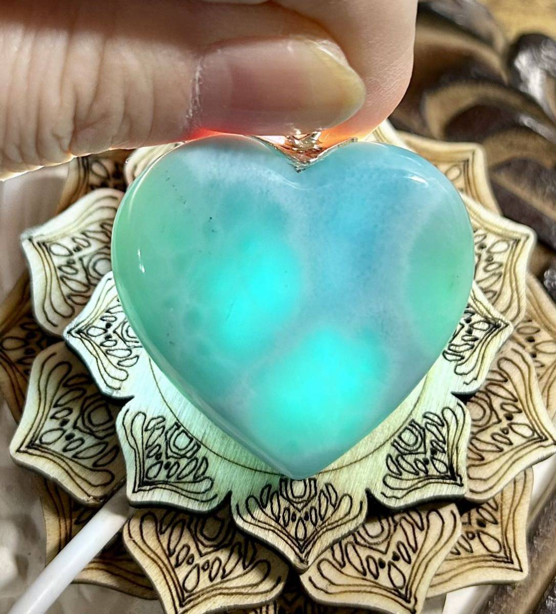 ■ 美しい!高品質 ティファニーブルー ラリマー ハート ペンダントトップ 天然石 ドミニカ産 ☆。.:*・゜拍卖