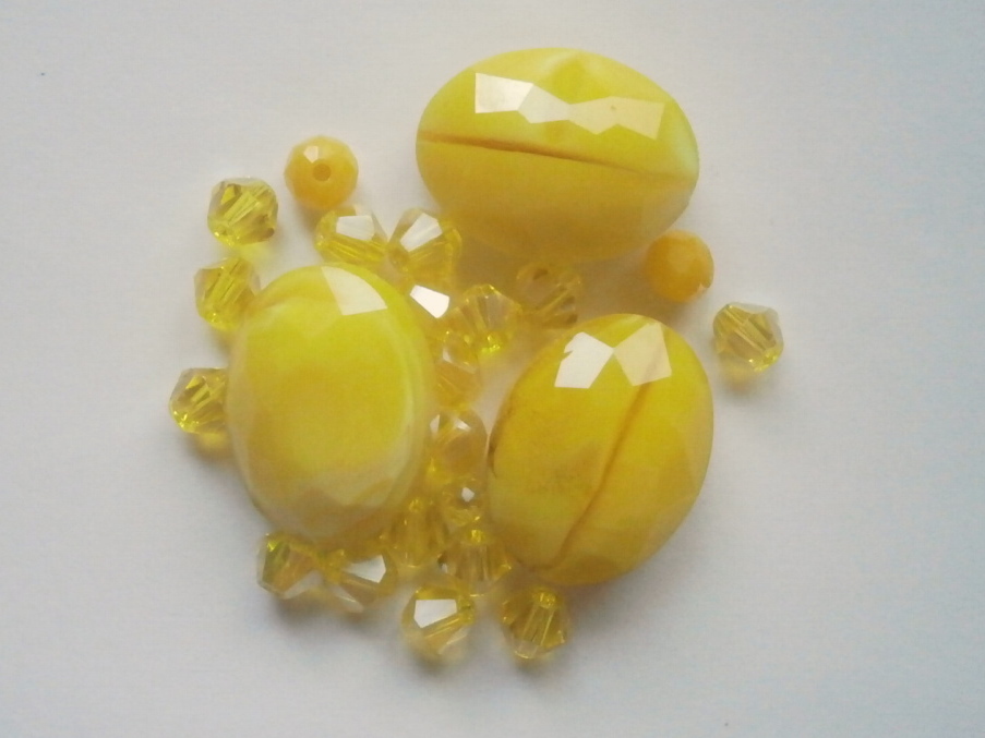 ガラスビーズ★オーバル★イエロー系★4拍卖