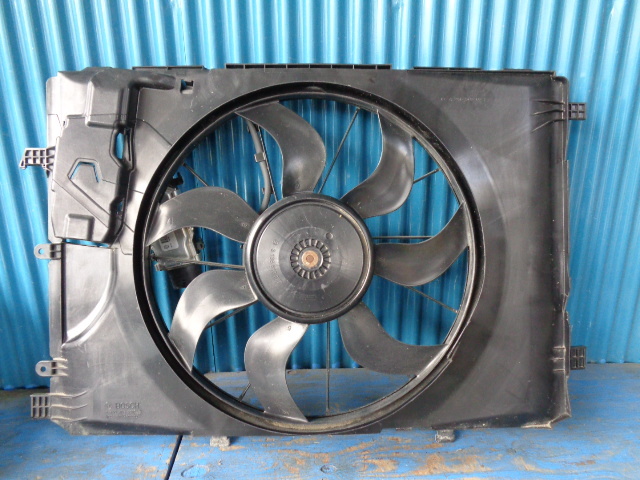 BB195 ベンツ W246 Bクラス W176 Aクアス ラジエター ファン A2465000093拍卖