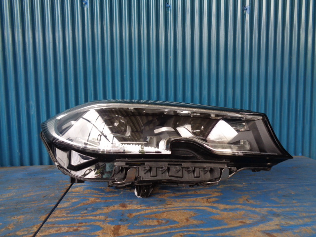 BB208 BMW G20 3シリーズ ヘッドライト 右 9481704拍卖