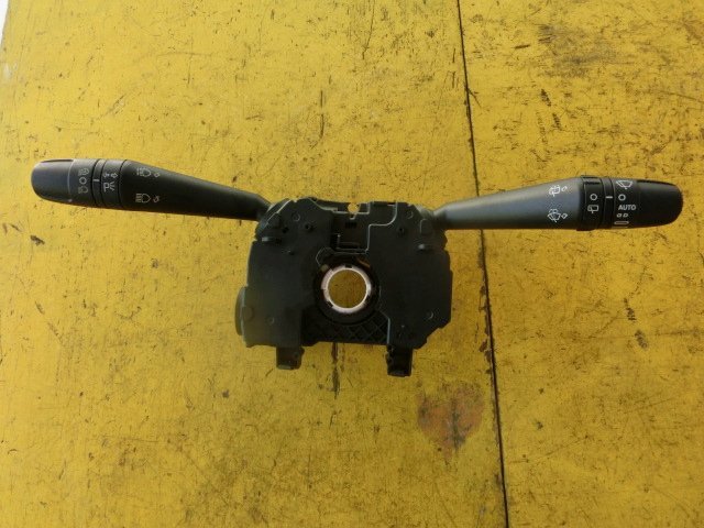 ★アルファロメオ レバー スイッチ 平成24年 ABA-94018 ワイパー ウィンカー フラッシャー ジュリエッタ 右ハン 13.8万km 2012y 拍卖