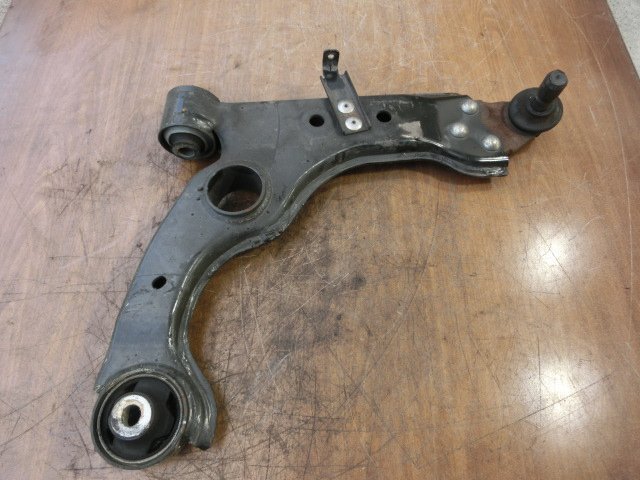 アルファロメオ 右 ロア アーム 平成24年 ABA-94018 フロント ジュリエッタ 右ハン 13.8万km 2012y ii 拍卖