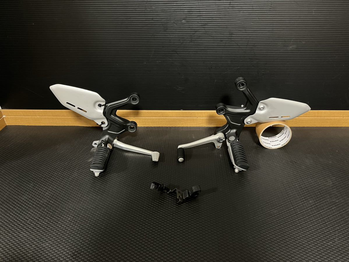 カワサキ Z900RS 新品同様!! 純正 ステップ プレート ペダル フルセット!! z900rs カフェ CAFE 純正戻し、ストックに! 現行 5拍卖