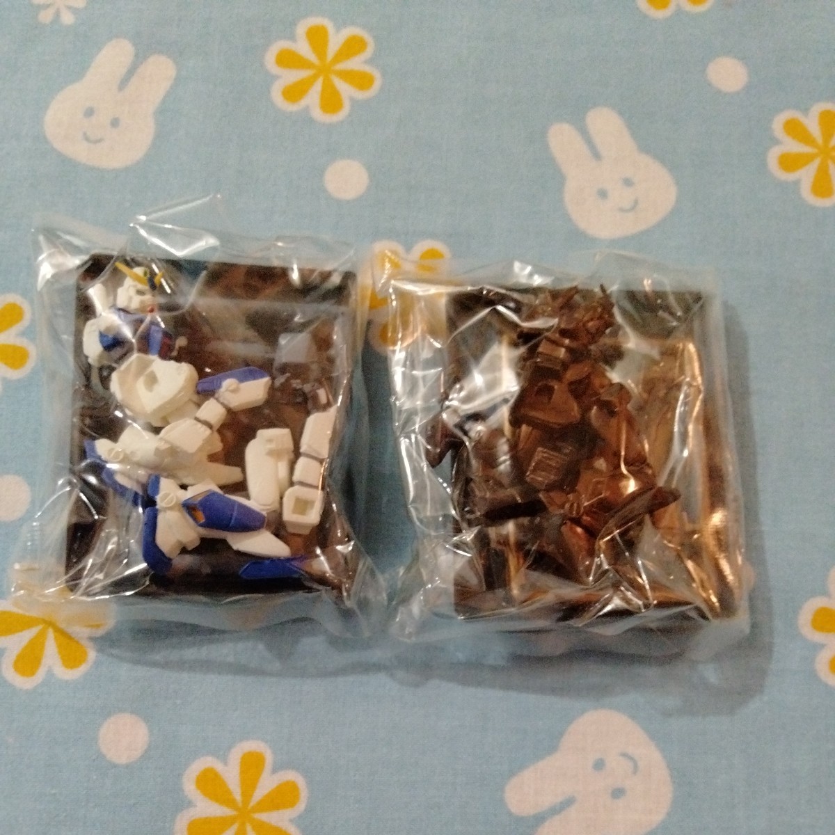 機動戦士 ガンダム 総集編 森永 チョコスナック フィギュア NT-1 アレックス フルカラー メタリック カッパー Ver. 2種セット 未開封新品拍卖