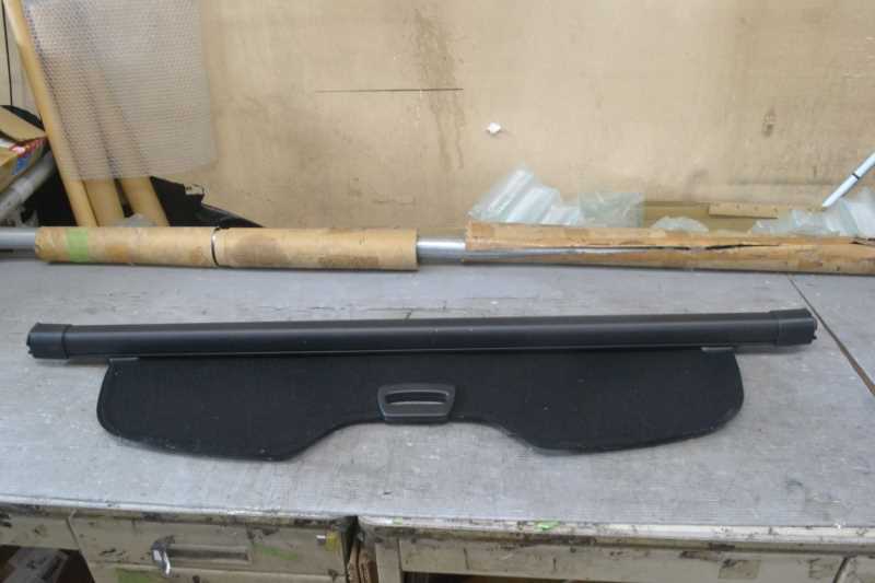 プジョー 308 SW 前期(T7W5F02) 純正 破損無 取付OK 動作保証 トノカバー k075211拍卖