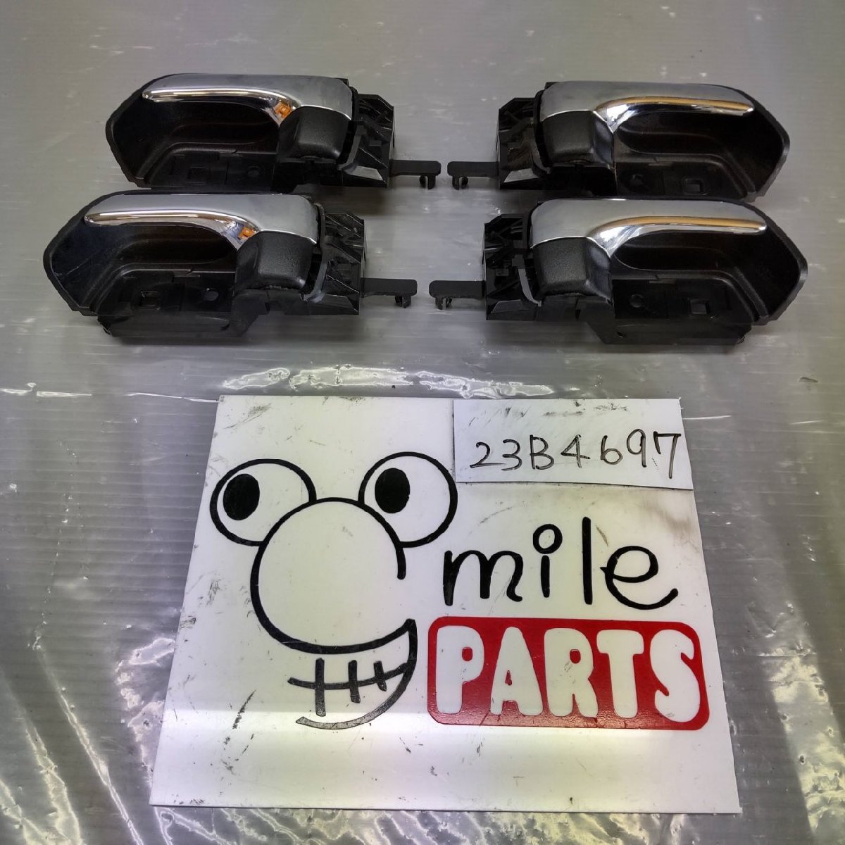 NHW20 プリウス 純正 インナーハンドル(メッキ) 1D1-2-1/23B4697*同梱不可拍卖