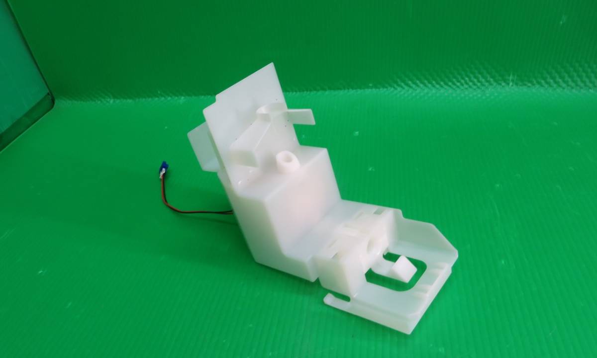 Z-2538■Panasonic パナソニック ノンフロン冷凍冷蔵庫 NR-C32EM-T 給水ポンプ 動作品 中古 修理/部品拍卖