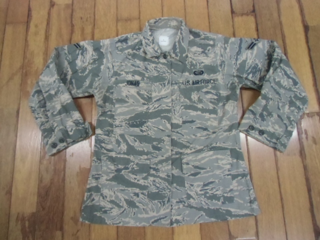 e-30 ミリタリー サバゲー 米軍放出品 迷彩服 作業服 AIR FORCE ジャケット シャツ カモフラ コンバット コスプレ 8R Mサイズ レディース拍卖