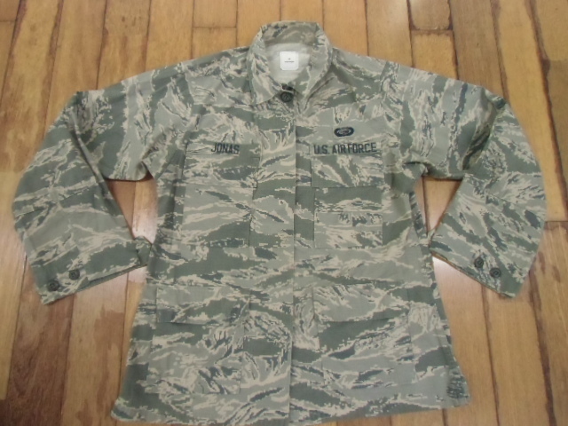 e-32 ミリタリー サバゲー 米軍放出品 迷彩服 作業服 AIR FORCE ジャケット シャツ カモフラ コンバット コスプレ 8R Mサイズ レディース拍卖