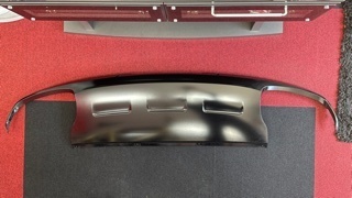 【格安・美品】◆ベントレー ベンテイガ 純正 リア デュフューザー(品番:36A 807 521)◆ リアバンパースポイラー Bentley Bentayga拍卖