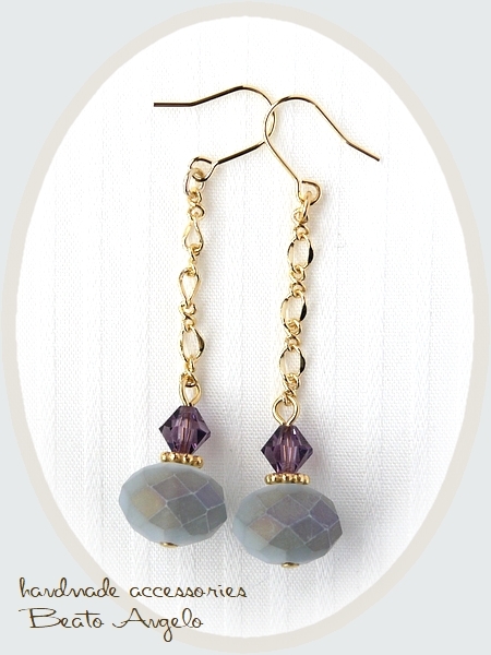 ◆◆+angelo+ボタンカットビーズとスワロフスキーのチェーンピアス(p-089)マットグレー G 10mm 香水瓶 チタン樹脂 イヤリング拍卖