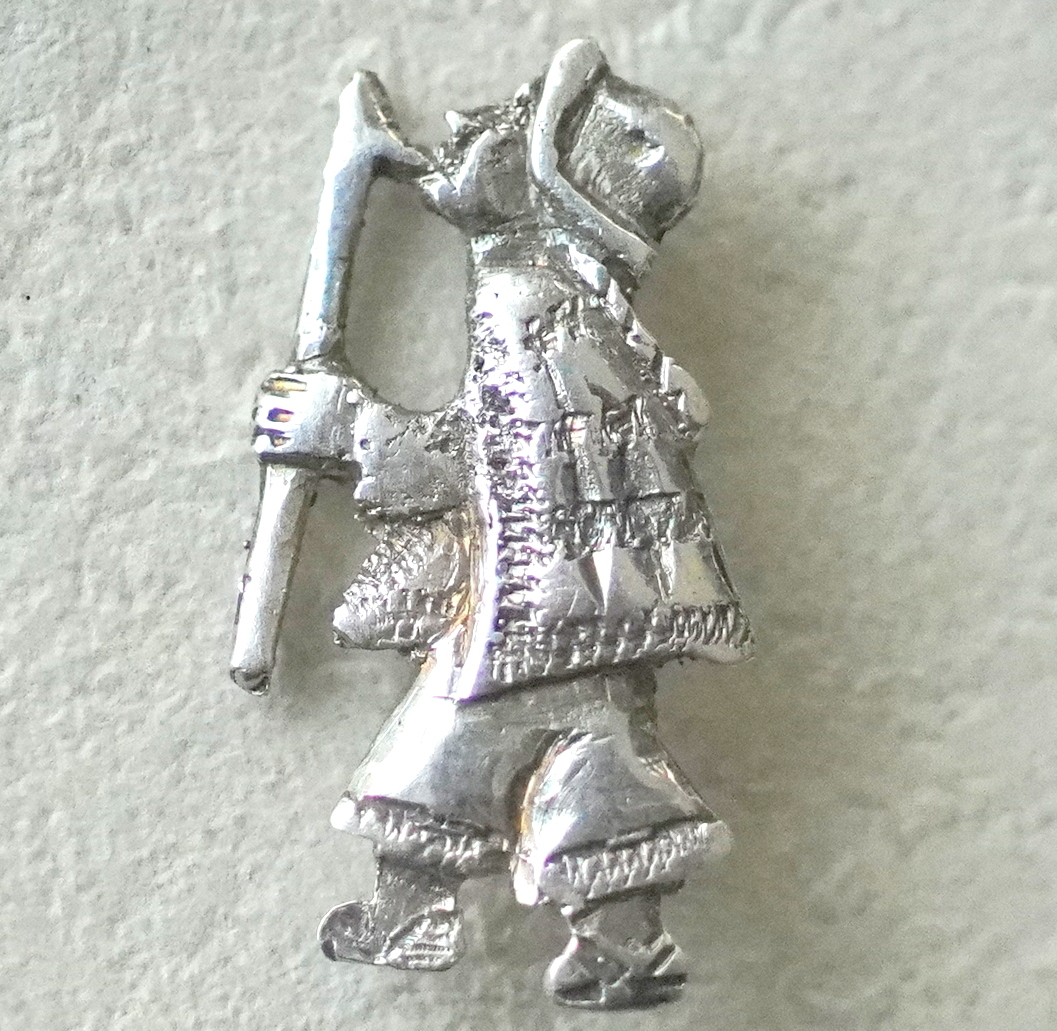 レア 笛を吹く男性のブローチ ヴィンテージ アンティーク風 レトロ 楽器演奏拍卖