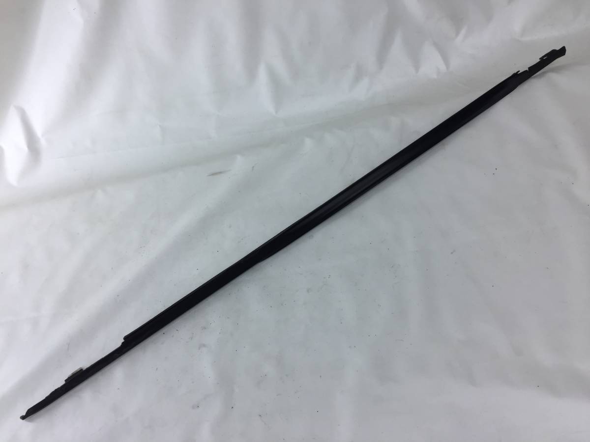 L1-322N ランクル 左 助手席 フロント ドア ガラス ウェザーストリップ モールランドクルーザー 80 FZJ80G FJ80,HDJ81,HZJ81 LAND CRUISER拍卖