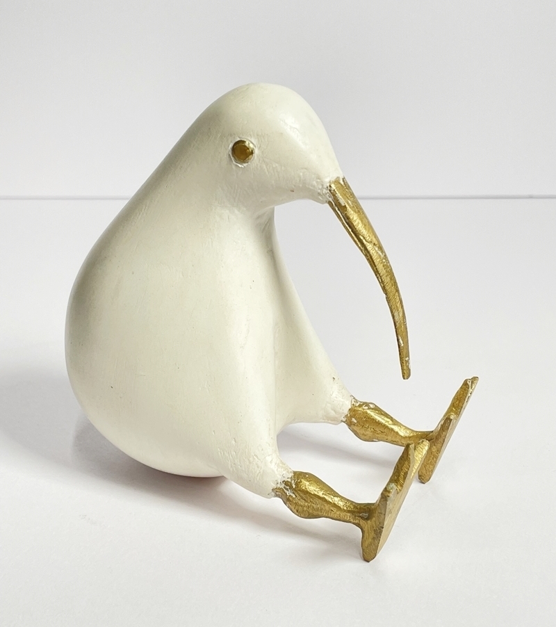 ★新品 キウイ 鳥 ホワイト 白 天然木 木製 木彫り オブジェ 置物 インテリア 小物 雑貨 かわいい 置き物 エスニック F012707拍卖