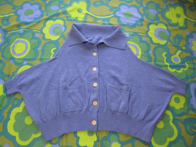 使用少ないキレイ トゥモローランド TOMORROWLAND MACPHEE マカフィー フロントボタン開閉 ニット ブルー サイズ1 ウール95/カシミヤ5拍卖