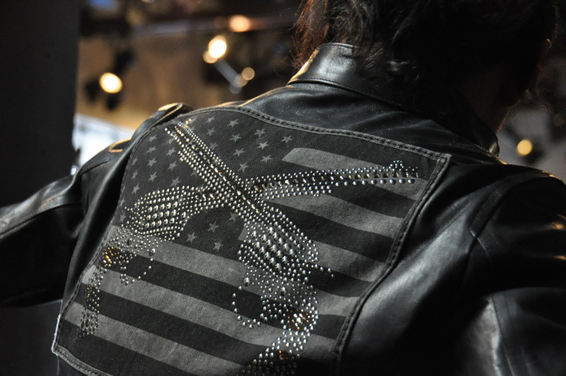 超レア新品!!(定価176000)バックラッシュBACKLASH×ロアーroar・コラボレザーシングルライダース拍卖