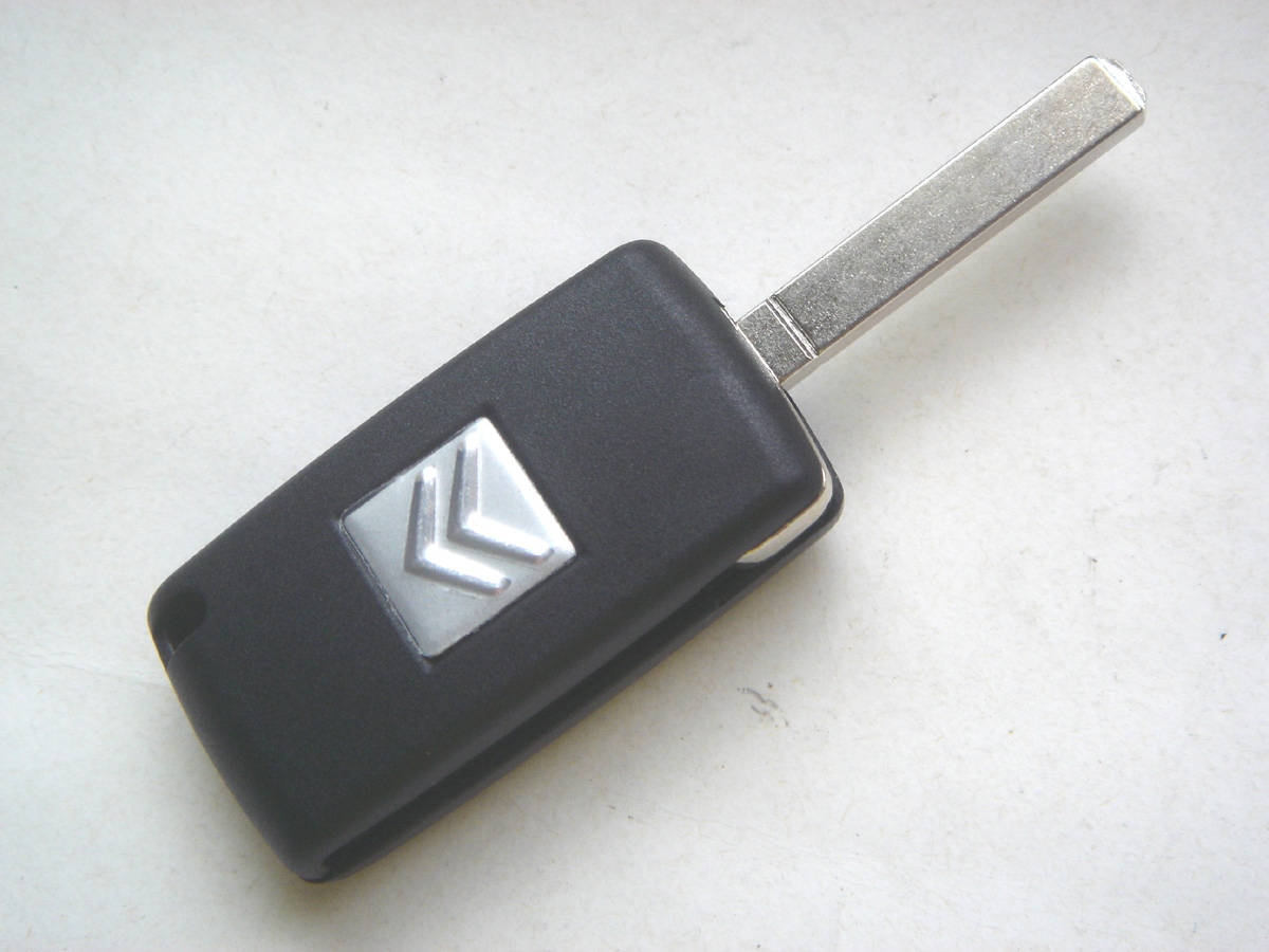 CITROENシトロエンC4ピカソ★キーレスシェル3ボタン★品質良好品拍卖