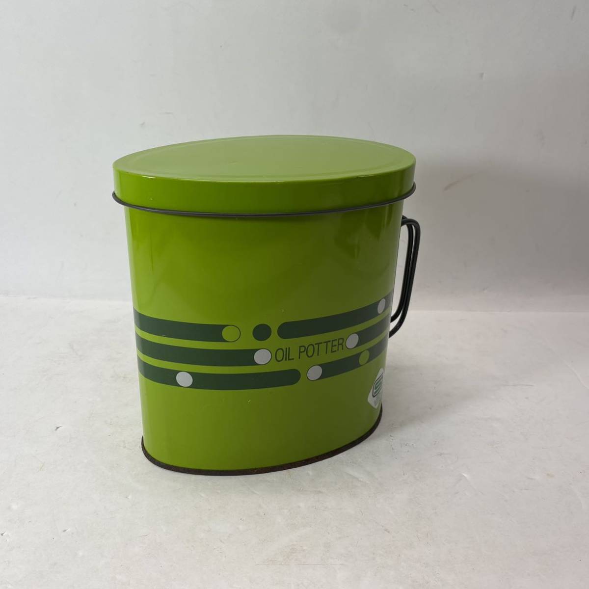 オイルポット ブリキ 金属製 レトロ 緑 グリーン系 古道具 容器 当時物 現状品 サビ物 小物入れ 置物 インテリア 飾拍卖