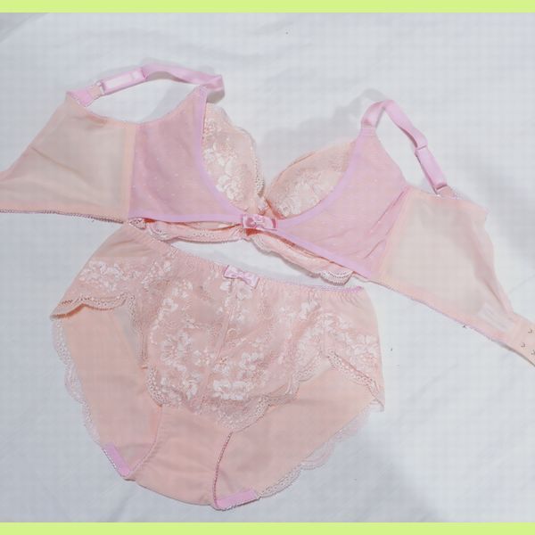 未使用 C75M 脇高 L字ワイヤー 寄せ上谷間 ブラ&ヒップUPショーツ ピンク拍卖
