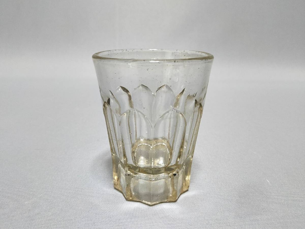 FE07 ガラス工芸 古いガラス 剣先コップ 和硝子 底上げ 高9.5cm拍卖