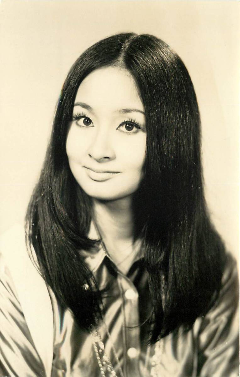 p36814『范文雀』スナップ 寺尾聰 プレイガール Gメン'75 サインはV拍卖