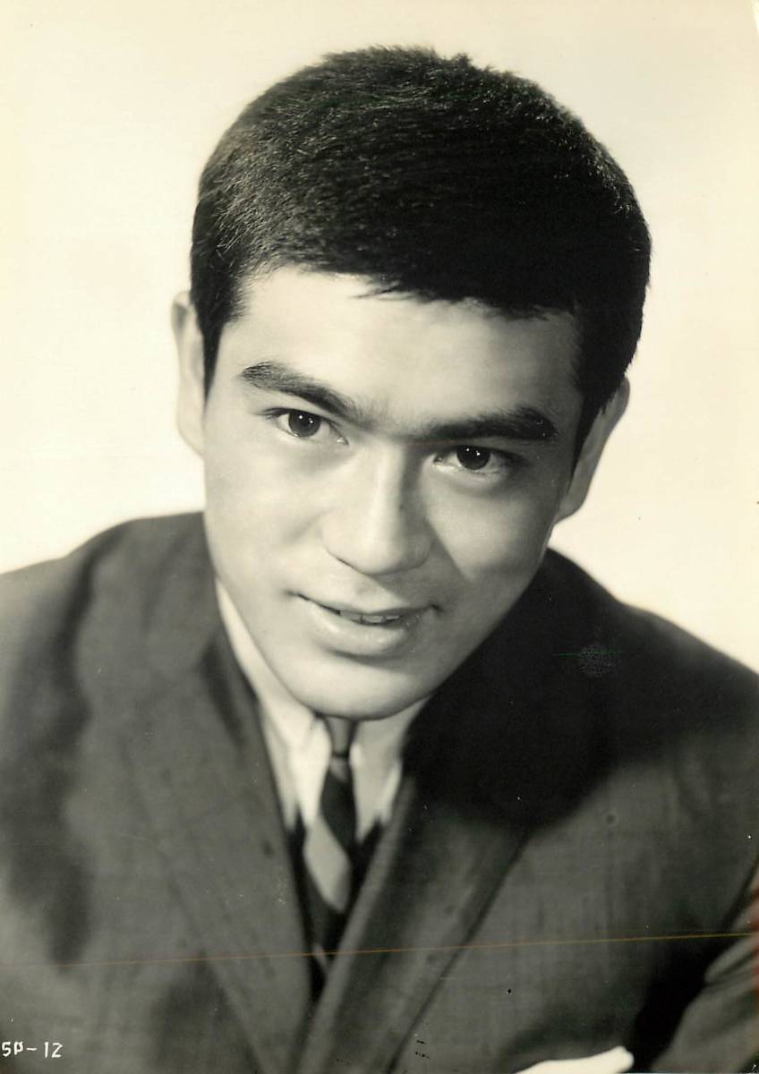 p36629『千葉真一』スナップ 裏東映芸能社名・住所スタンプ入拍卖