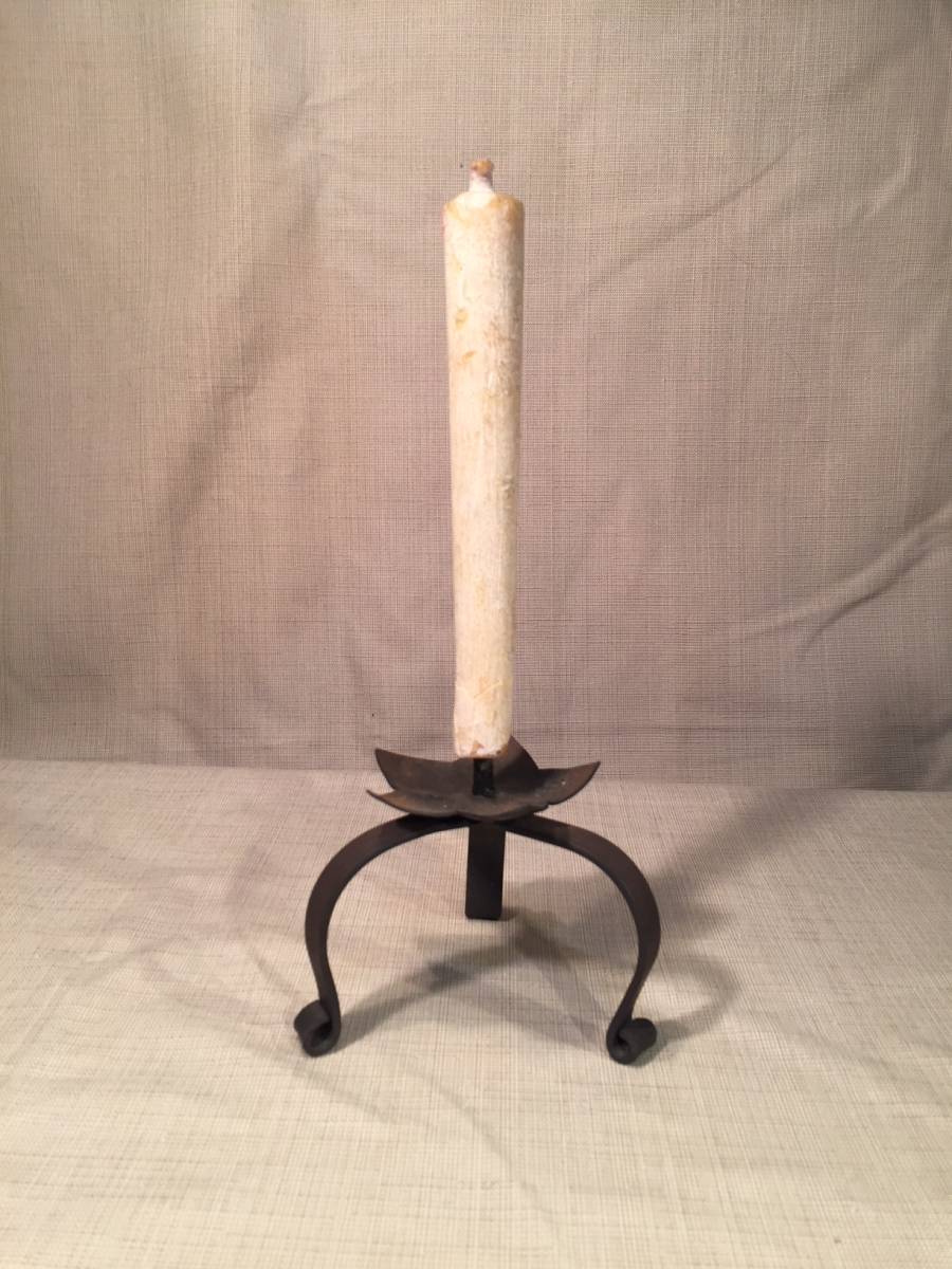 和蝋燭と鉄製燭台のセット 和骨董 三つ脚桔梗型 手作り アンティークキャンドル拍卖